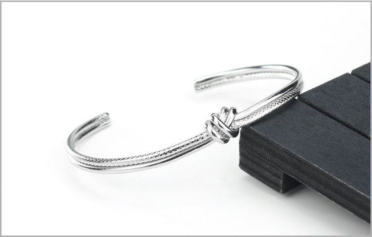Titanium knotted thin bracelet (Women)